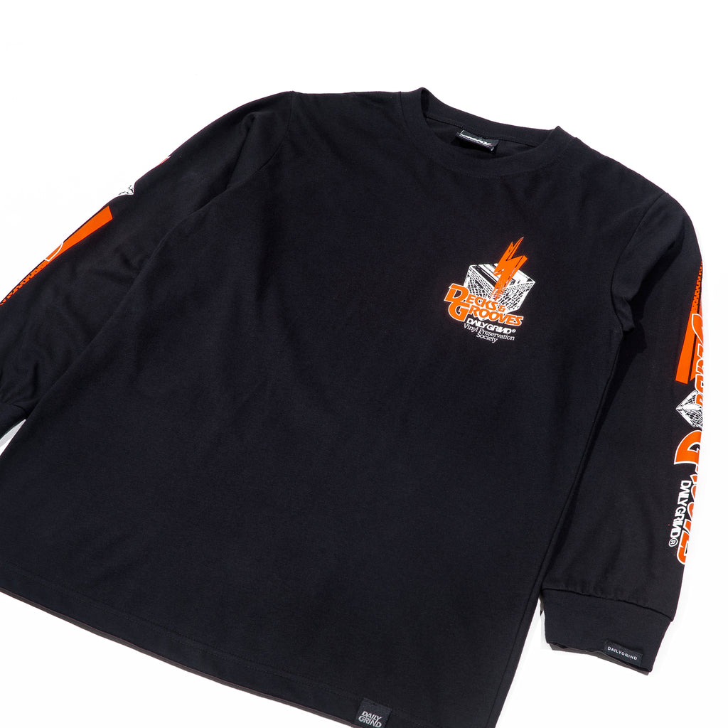 DAILY GRIND DECK & GROOVE LONGSLEEVES BLACK