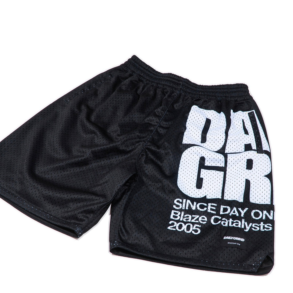 DAILY GRIND BLAZE MESH SHORTS BLACK