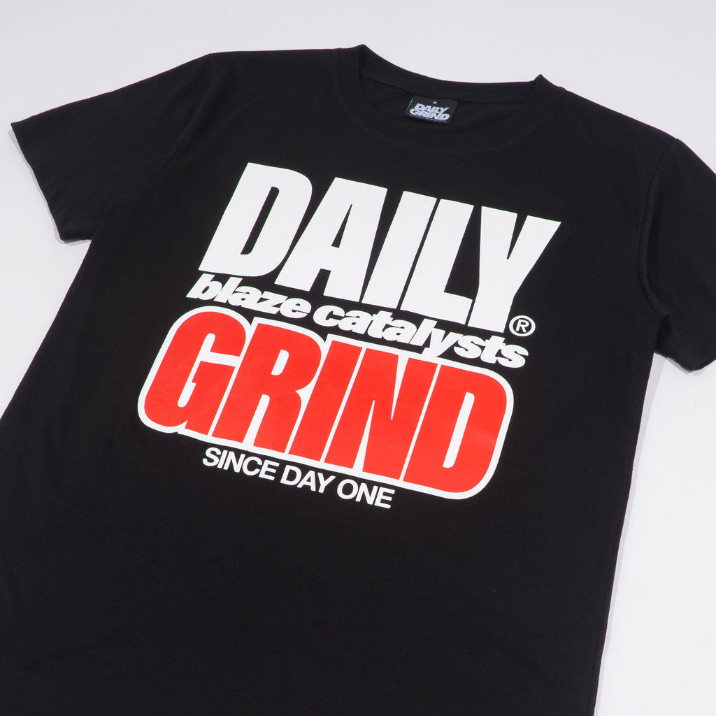 DAILY GRIND BLAZE STREAKED TSHIRT BLACK