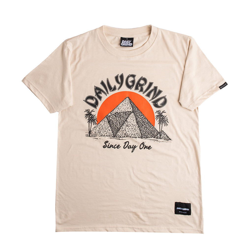 DAILY GRIND PYRAMID TSHIRT CREAM