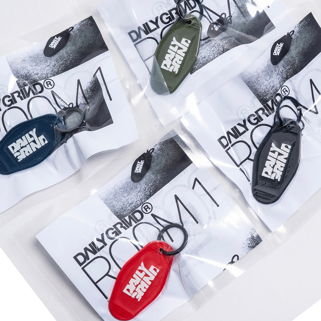 DAILY GRIND ROOM 1 SQUARE KEYCHAIN