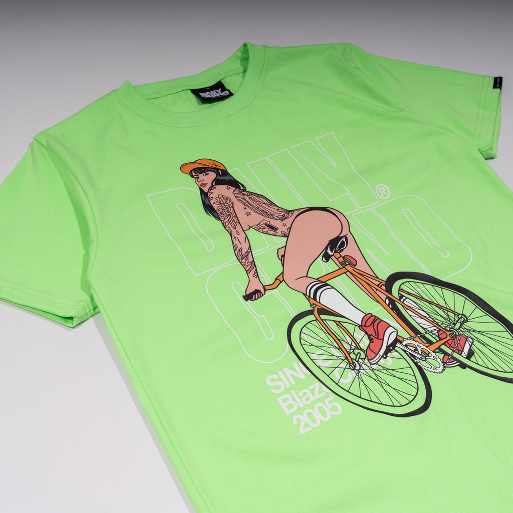 DAILY GRIND STEEL QUEEN TSHIRT NEON GREEN