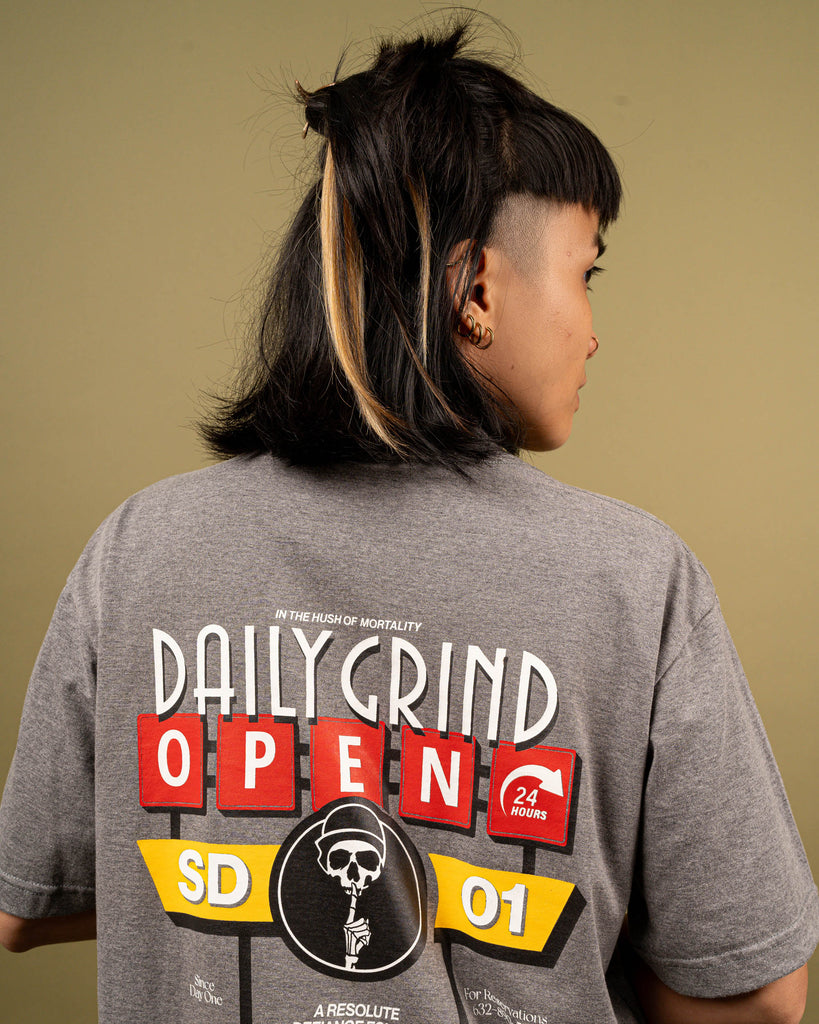 DAILY GRIND ECHOES TSHIRT HEATHER GRAY