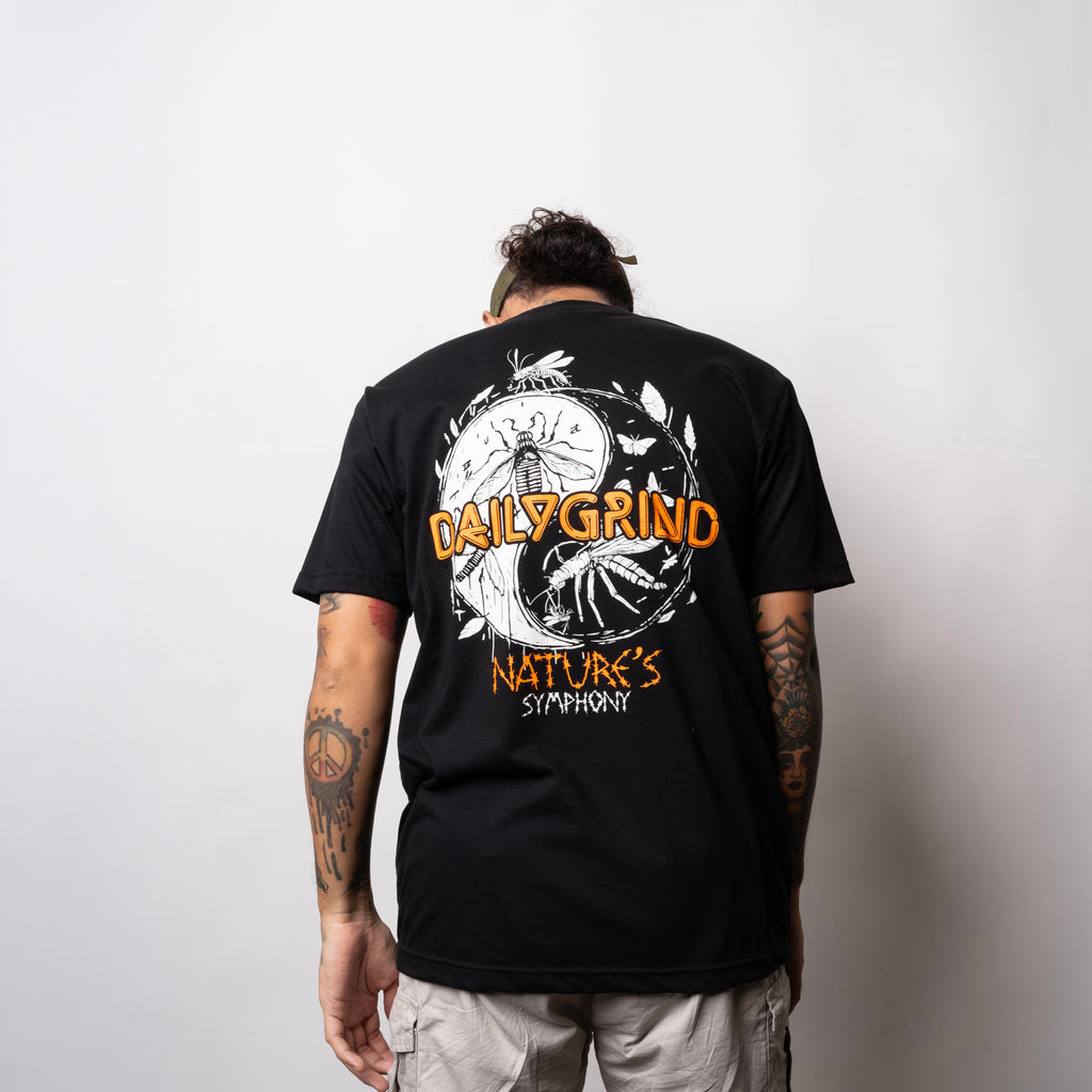 DAILY GRIND NATURES SYMPHONY TSHIRT BLACK