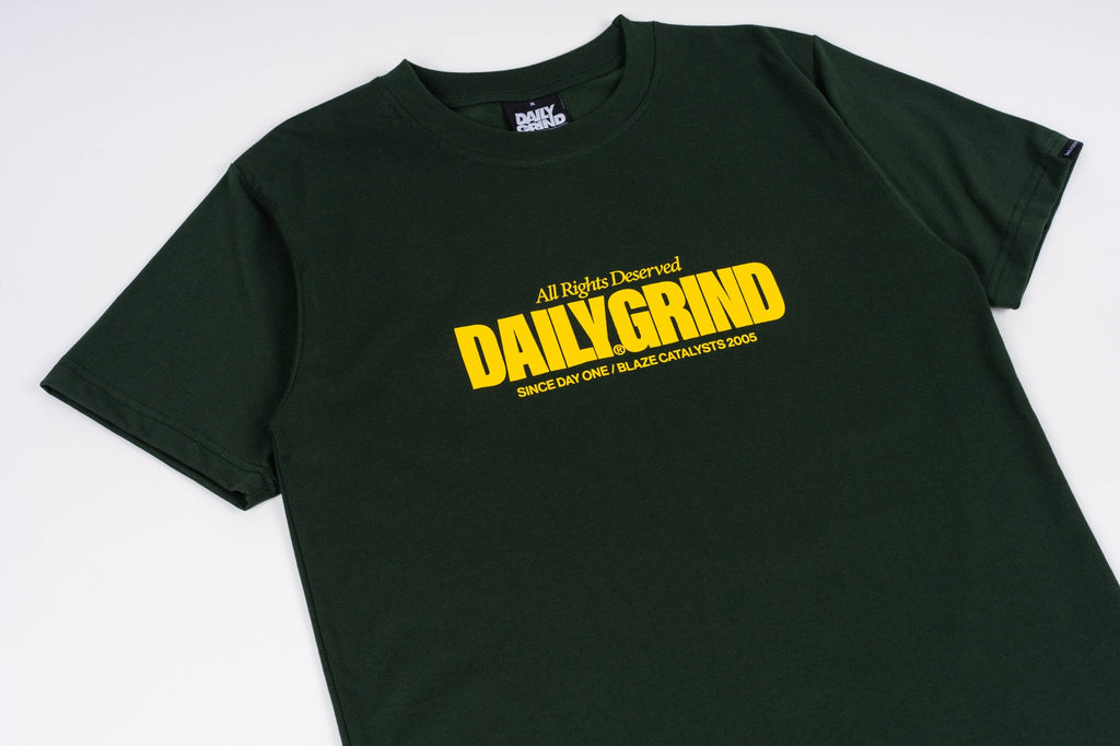 DAILY GRIND FLARE TSHIRT MOSS GREEN