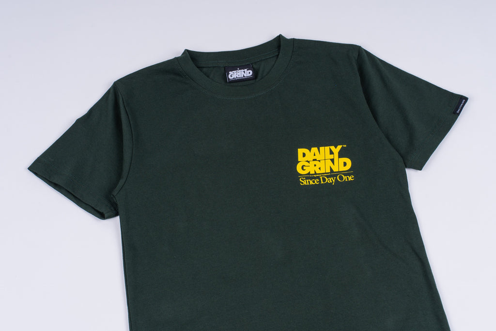 DAILY GRIND CENTRAL TSHIRT MOSS GREEN