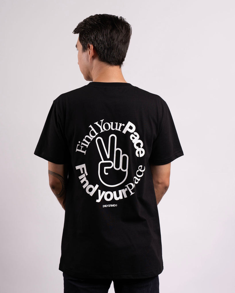 DAILY GRIND FIND YOUR PACE TSHIRT BLACK
