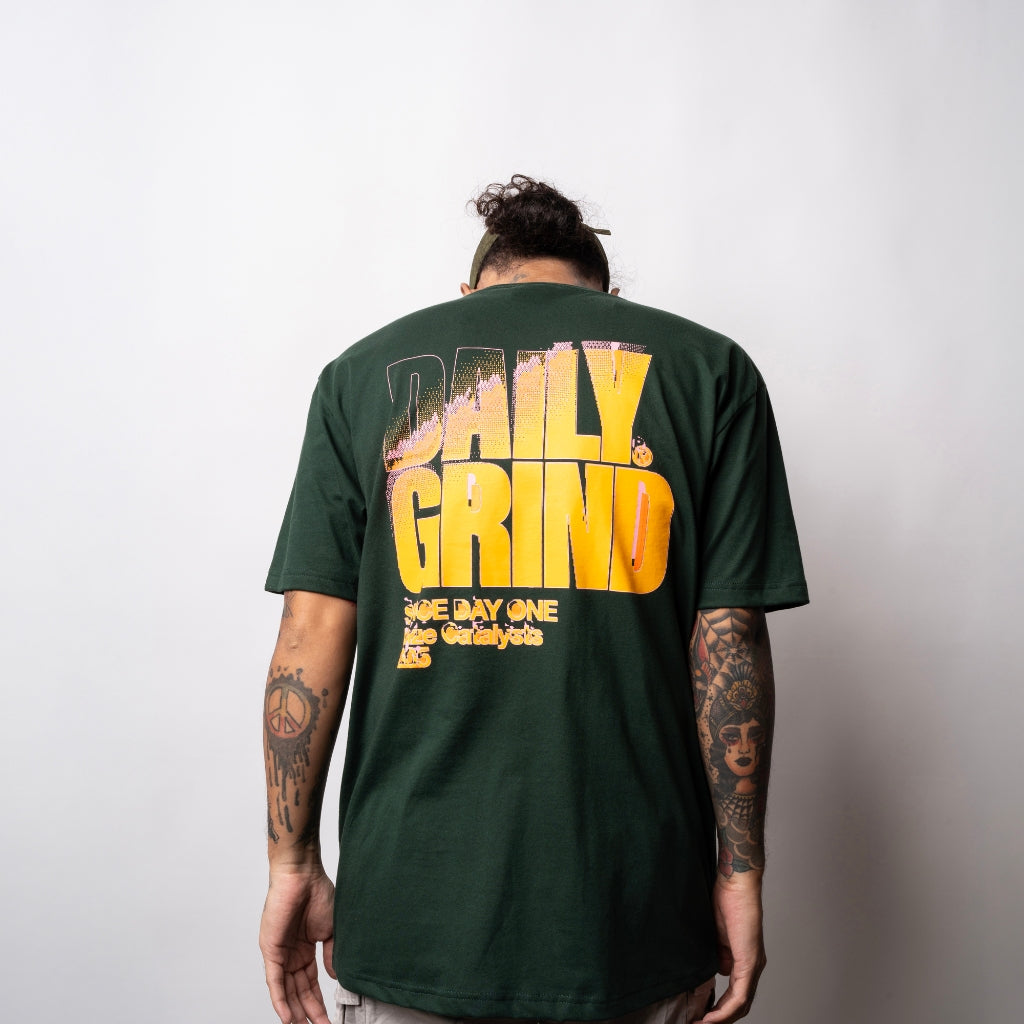 DAILY GRIND BLAZE DISPLAY TSHIRT MOSS GREEN