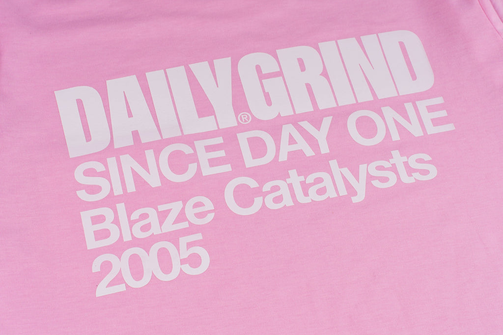 DAILY GRIND BLAZE POCKET TEE PINK