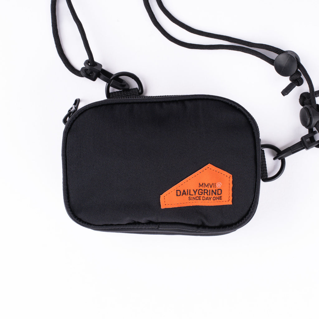 DAILY GRIND CARRIER SLING POUCH BLACK