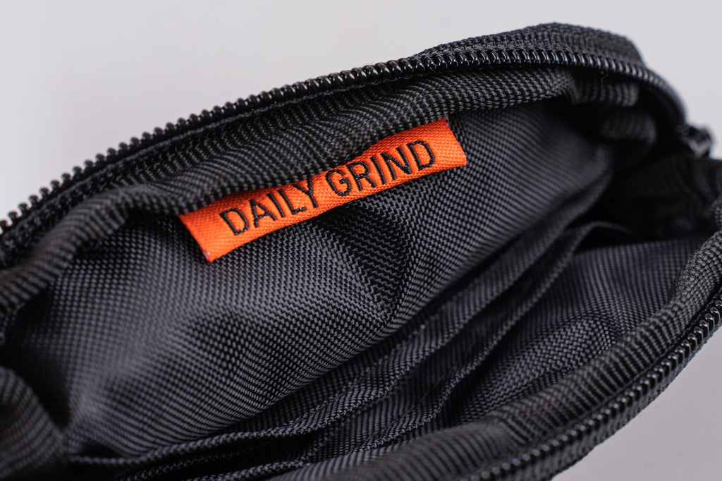 DAILY GRIND DAILY POUCH NAVY BLUE