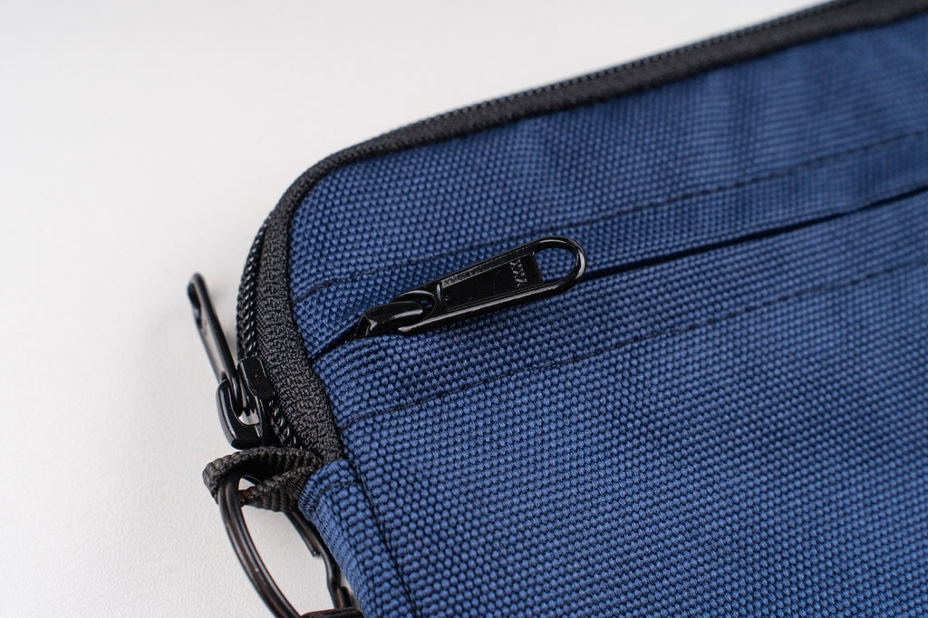 DAILY GRIND DAILY POUCH NAVY BLUE